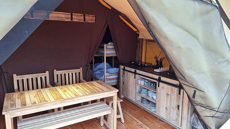 Glamping Park Schloss ThurnGlamping Park Schloss Thurn Glamping Park Schloss ThurnGlamping Park Schloss Thurn