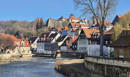 Fr&uuml;her holten Frauen aus der Ha&szlig;lach ihr Osterwasser.