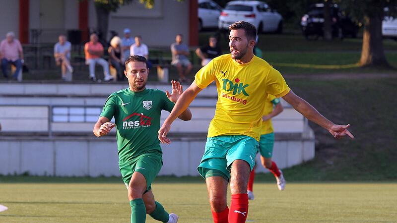 Jonathan M&uuml;ller (rechts) wechselte 2023 vom SV Friesen zur DJK Don Bosco Bamberg.