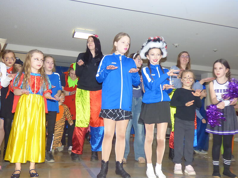 Der Kinderfasching in Ebermannstadt 2025 sorgte f&uuml;r ausgelassene Stimmung und gl&uuml;ckliche Gesichter.