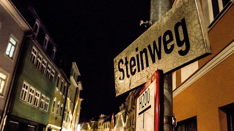 Was nachts im Steinweg abgeht, kann die Coburger Polizei k&uuml;nftig direkt am Bildschirm in der Inspektion verfolgen.Jochen Berger