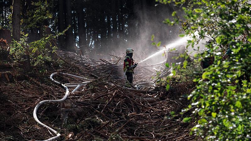 In diesem Jahr gab es noch keine gro&szlig;en Waldbr&auml;nde im Landkreis. Aber die Feuerwehr ist vorbereitet.