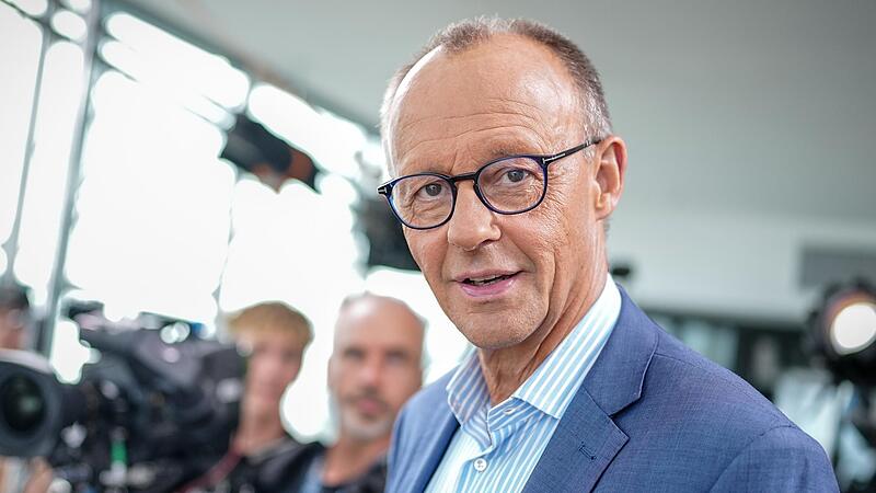 Friedrich Merz (CDU) scheitert am Dienstag im ersten Wahlgang und wird dann am Nachmittag im zweiten Anlauf zum Kanzler gewählt.