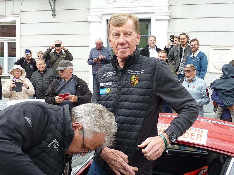 Walter R&ouml;hrl kam mit seinem Porsche 911L