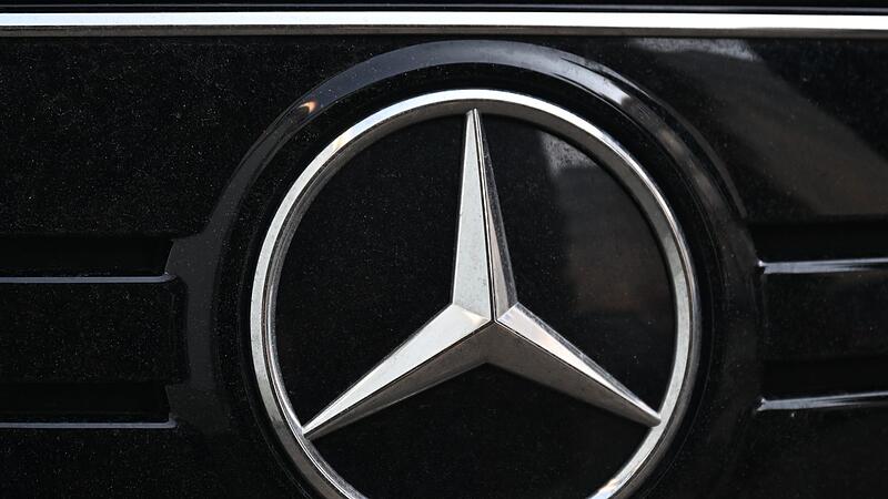 Mercedes-Benz Logo