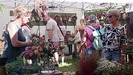 Rund 100 Aussteller haben bei der Rosen- und Gartenmesse auf der Festung Rosenberg ihre Waren angeboten.Kronacher Rosen- und Gartenmesse 2023
