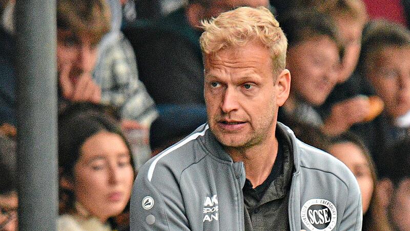 Trainer Jakob Engelmann und die Ebersdorfer starten gegen den FC Coburg in die Saison. Gunther Czepera Trainer Jakob Engelmann und die Ebersdorfer starten gegen den FC Coburg in die Saison. Gunther Czepera