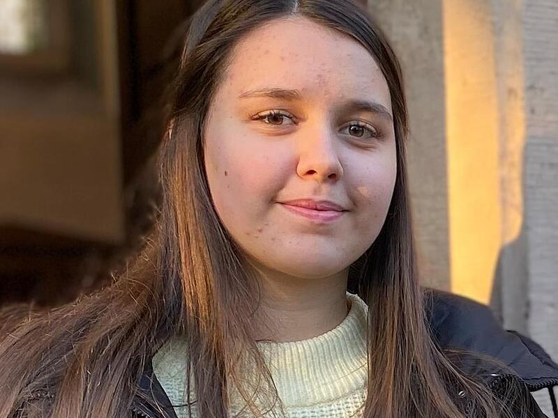 Christina Sadova geht in eine Brückenklasse an der Anton-Kliegl-Mittelschule. Christina Sadova geht in eine Brückenklasse an der Anton-Kliegl-Mittelschule.