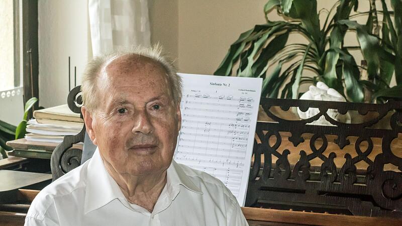 Der in Ahorn lebende Komponist Gerhard Deutschmann ist beim n&auml;chsten Sinfoniekonzert des Landestheater mit seinen Variationen &uuml;ber ein Thema von Melchior Franck vertreten.