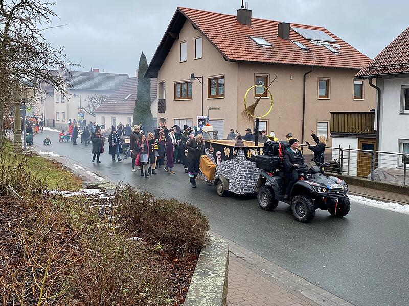 Faschingsumzug in Gef&auml;ll am 17. Februar 2026Faschingsumzug in Gef&auml;ll am 17. Februar 2026