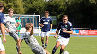Der Burgebracher Bastian Bogensperger wird fair vom Haibacher Aaron Sprung vom Ball getrennt. Der Burgebracher Bastian Bogensperger wird fair vom Haibacher Aaron Sprung vom Ball getrennt.