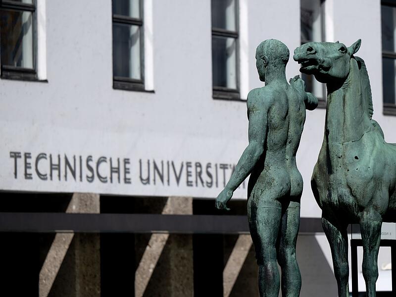 Haupteingang der Technischen Universit&auml;t M&uuml;nchen