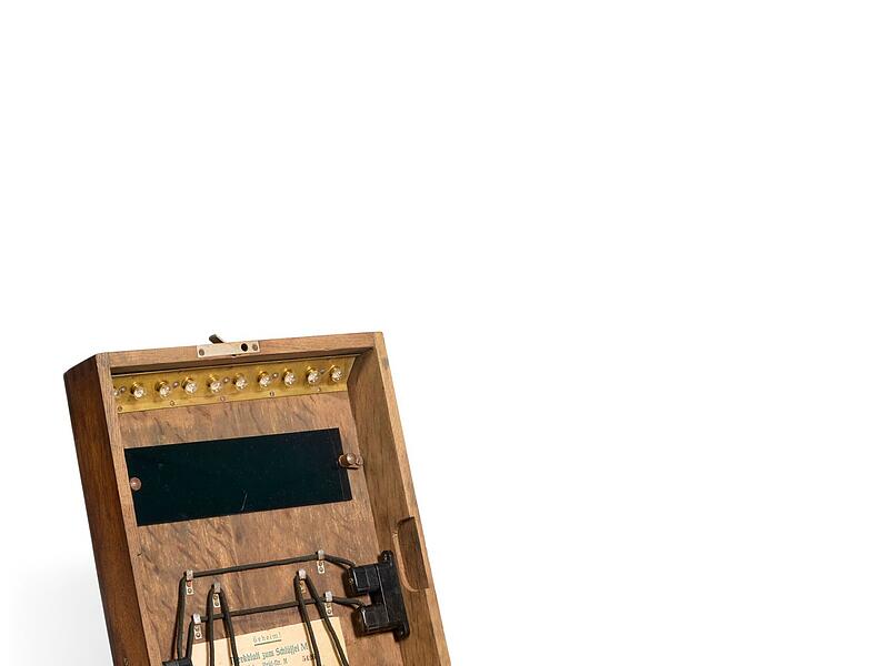 Seltene Nazi-Verschlüsselungsmaschine versteigert