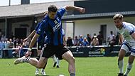 Christian Rzonsa (l.) sicherte der SpVgg Jahn Forchheim mit zwei Treffern den Erfolg gegen den TSV Burgebrach um Philipp H&ouml;rnes.Forchheim & Fr&auml;nkische Schweiz