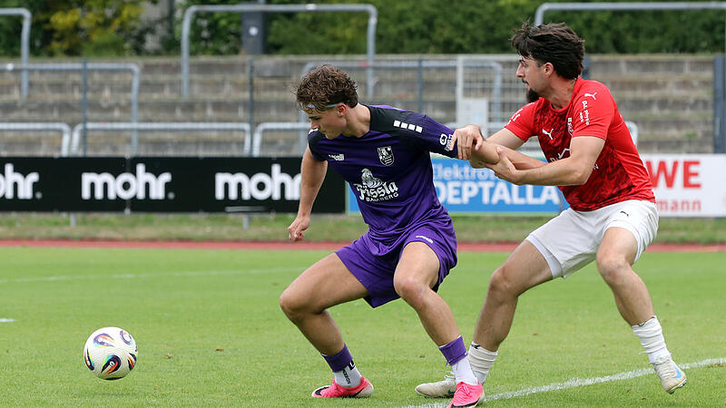 Mittelst&uuml;rmer Tim Gensichen (links) zeigte beim FC Eintracht sofort sein Potenzial. Umso bitterer ist der Blitz-Abschied nach wenigen Wochen in Bamberg.