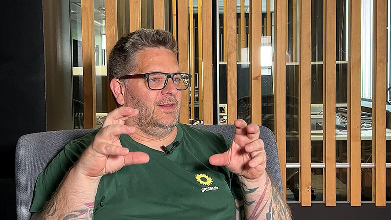 Thomas Ochs im FT-Video "5 vor 12" Thomas Ochs im FT-Video "5 vor 12"