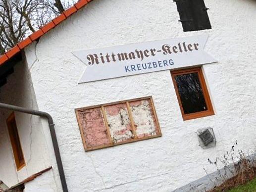 Fragezeichen statt Gastwirtschaft am Rittmayer-Keller in Hallerndorf: Der umstrittene Nachfolge-P&auml;chter Peter Mejsner &uuml;bernimmt doch nicht. Wie es stattdessen weitergeht, sei indes schon gekl&auml;rt.