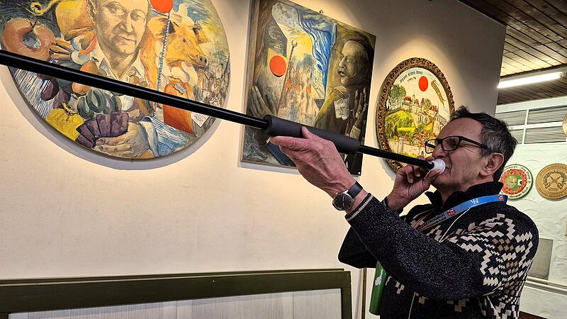 Georg Oesterlein ist begeisteter Blasrohr-Schütze. Georg Oesterlein ist begeisteter Blasrohr-Schütze.