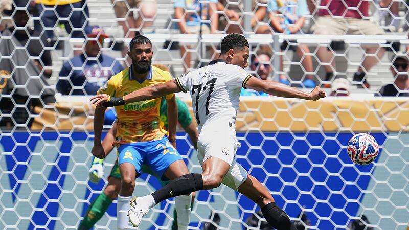 Mamelodi Sundowns - Borussia Dortmund Mamelodi Sundowns - Borussia Dortmund