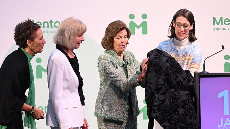 Königin Silvia von Schweden verleiht «Mentor-Zukunftspreis» Königin Silvia von Schweden verleiht «Mentor-Zukunftspreis»
