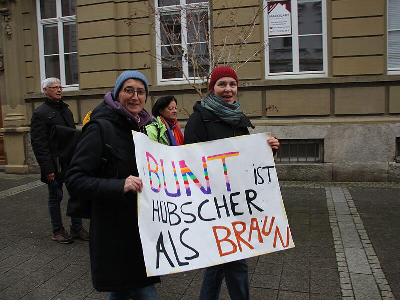 Demokratie Demo "Nie wieder ist jetzt in Bad KissingenDemokratie Demo "Nie wieder ist Jetzt" in Bad Kissingen