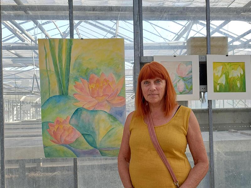 Ingrid Bahr aus Münnerstadt steht vor ihren Werken. Ingrid Bahr aus Münnerstadt steht vor ihren Werken.