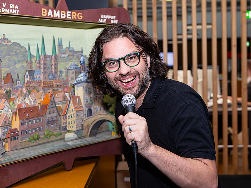 Florian Herrnleben satirischer Rundumschlag zum Jahreswechsel 2025/26