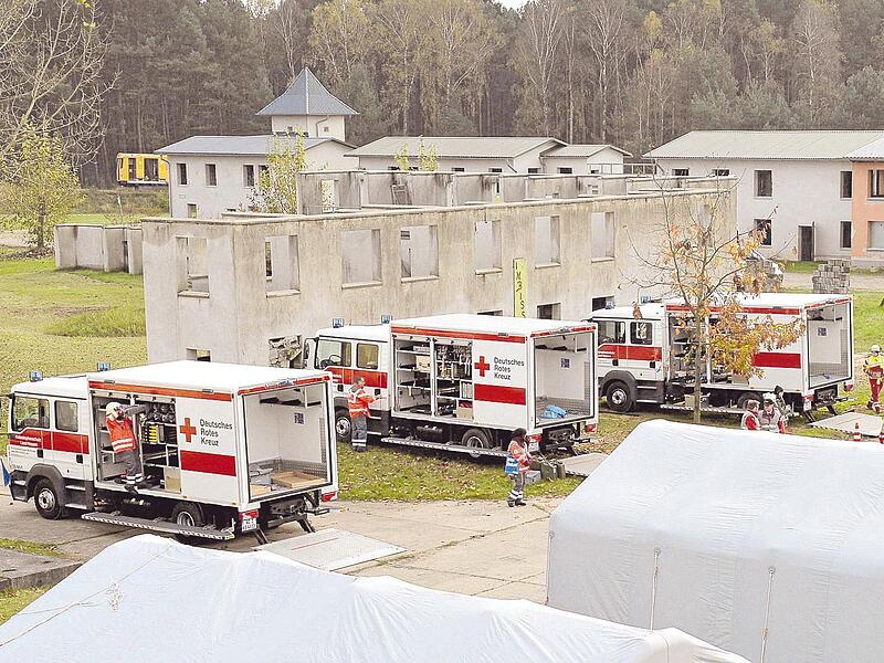 Das Bild einer Notfallübung auf einem Truppenübungsplatz in Brandenburg. &#160;&#160;