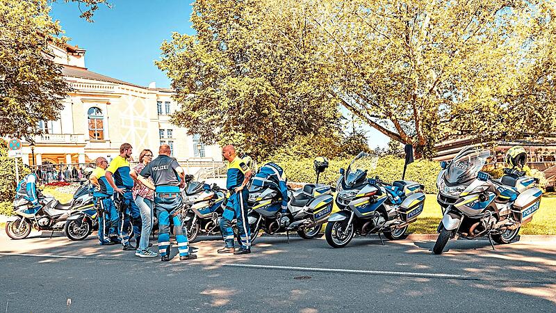 Fellows Ride wollen mit einem Motorrad-Konvoi durch die Fränkische Schweiz auf das Thema Depressionen aufmerksam machen – und Spenden sammeln.Jonas Vogel Fellows Ride wollen mit einem Motorrad-Konvoi durch die Fränkische Schweiz auf das Thema Depressionen aufmerksam machen – und Spenden sammeln.Jonas Vogel