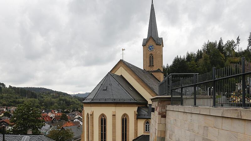 In Wallenfels ist eine Gemeindeversammlung mit Erzbischof Ludwig Schick angesetzt.