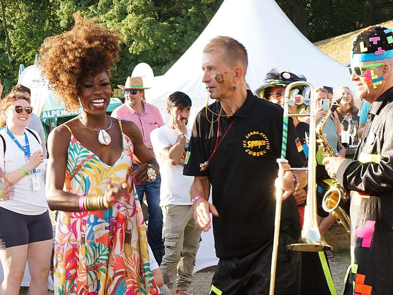 Oskar L&uuml;tzow   ist jetzt Botschafter des Samba-Festivals