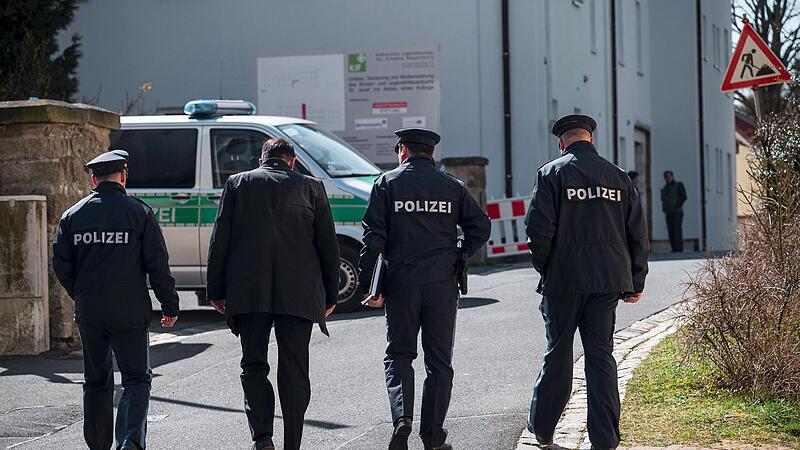 Die Polizei hat erste Ergebnisse mitgeteilt. Die Polizei hat erste Ergebnisse mitgeteilt.