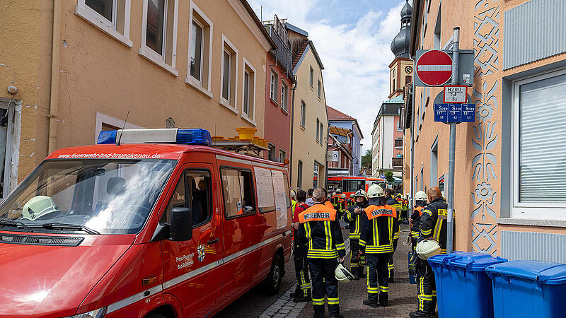 Großalarm in Bad Brückenau: Feuerwehr zu Scheunenbrand alarmiert Großalarm in Bad Brückenau: Feuerwehr zu Scheunenbrand alarmiert