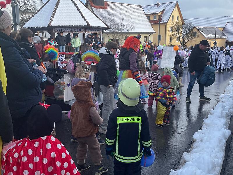 Faschingsumzug StangenrothFaschingsumzug Stangenroth