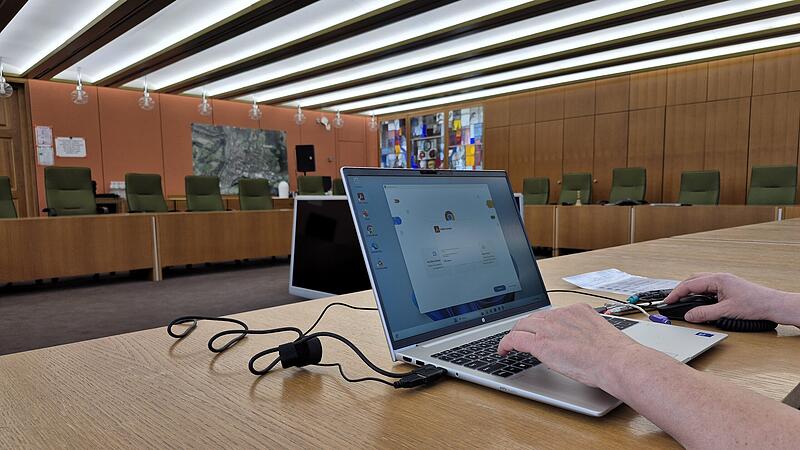 Welche Mehrheiten f&uuml;r k&uuml;nftige Beschl&uuml;sse werden sich demn&auml;chst im Kronacher Stadtrat bilden?Das erwartet die Patienten in der logop&auml;dischen Praxis von Philine Weissbach - ein Bilderrundgang