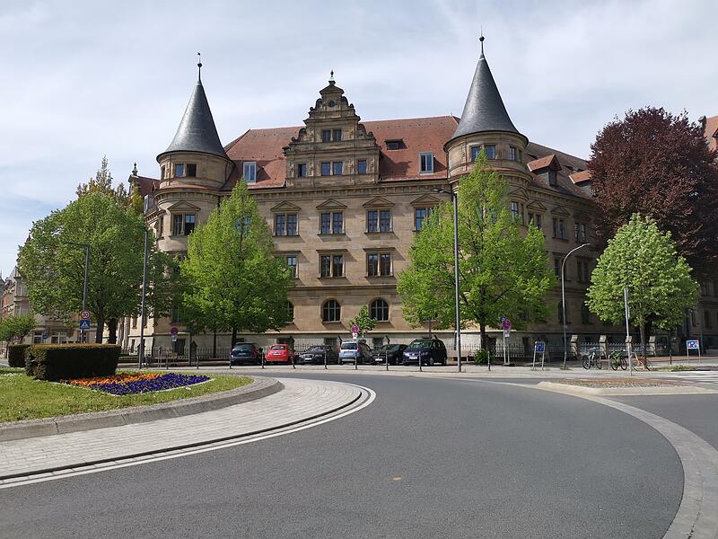 Verhandelt wurde die betrunkene Messerattacke am Landgericht Bamberg.