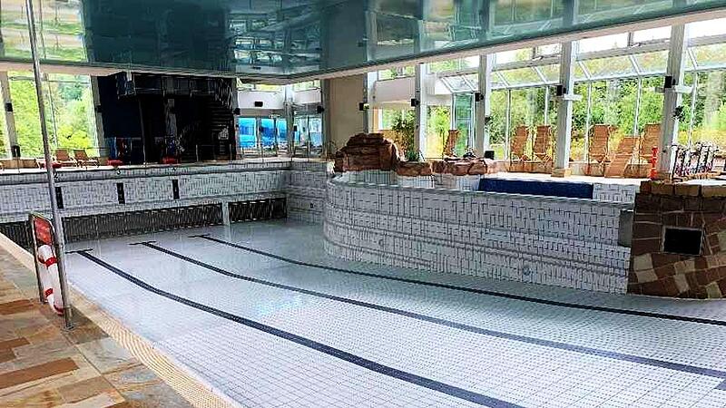 Ein Blick ins derzeit noch geschlossene Hallenbad in Neustadt bei Coburg.