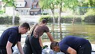 Die Rettungskette im Landkreis Forchheim funktioniert (wie hier am 10. Juli rund um Hallerndorf). Was aber wird getan, um Hochwasser zu verhindern?Forchheim & Fränkische Schweiz
