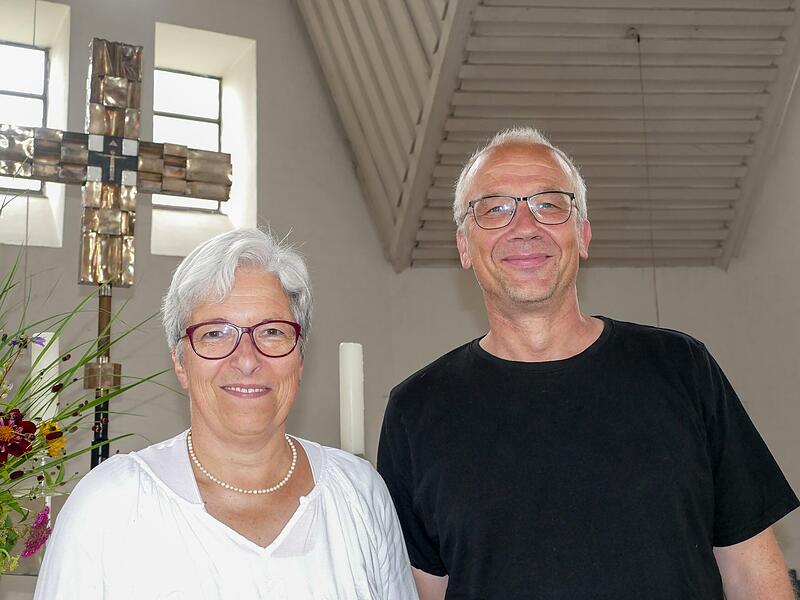 Das Pfarrerehepaar Andreas Schlechtweg und Susanne Wittmann-Schlechtweg, das ebenfalls geehrt wird.