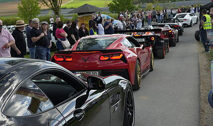 Die Ausfahrten der PS-starken Sportwagen waren f&uuml;r die Besucher ein Highlight.