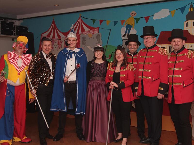 Büttensitzung Fasching Zirkus in Rentweinsdorf