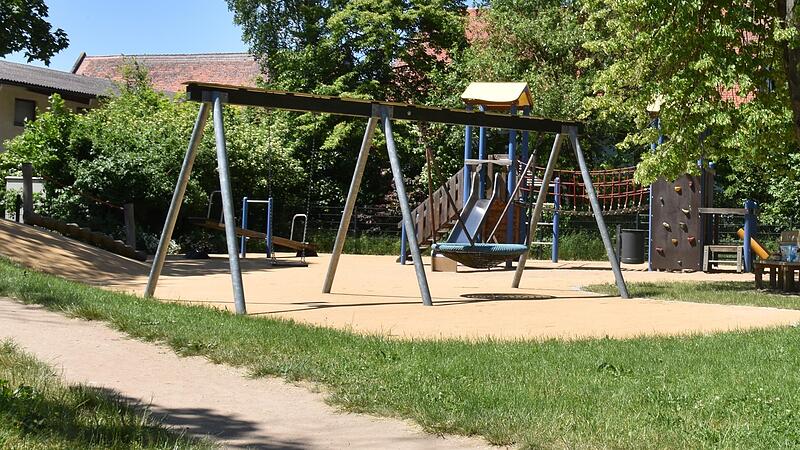 Der Spielplatz Medbach ist eine Bereicherung für Eltern und Kinder. Der Spielplatz Medbach ist eine Bereicherung für Eltern und Kinder.