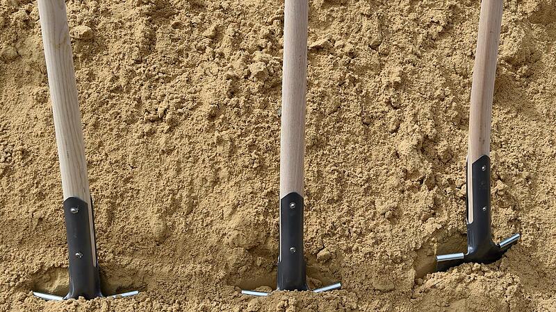 Der Spatenstich f&uuml;r die Kronacher Wohnanlage ist erfolgt.