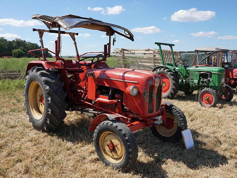 Auf der Veranstaltung in Steudach.Traktor-Pulling bei Erlangen Auf der Veranstaltung in Steudach.Traktor-Pulling bei Erlangen