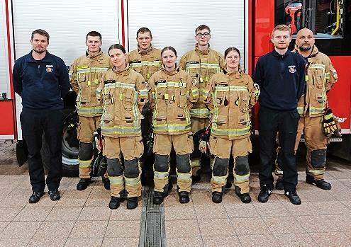 Sechs Aktive der Feuerwehren aus Prappach und Ha&szlig;furt haben den Lehrgang erfolgreich absolviert.