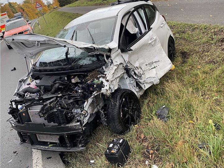 Unfall bei Ludwigsstadt: Totalschaden nach Überschlag