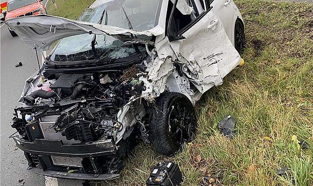 Unfall bei Ludwigsstadt: Totalschaden nach Überschlag