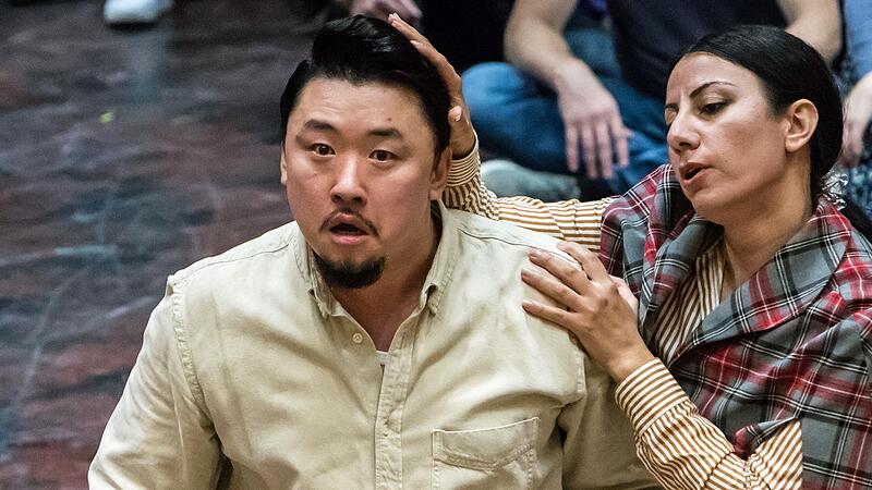„Macbeth“: Leonardo Lee in der Titelpartie und Astrid Khanamiryan als Lady Macbeth verkörpern das nach Macht strebende mörderische Paar in Giuseppe Verdis Oper.