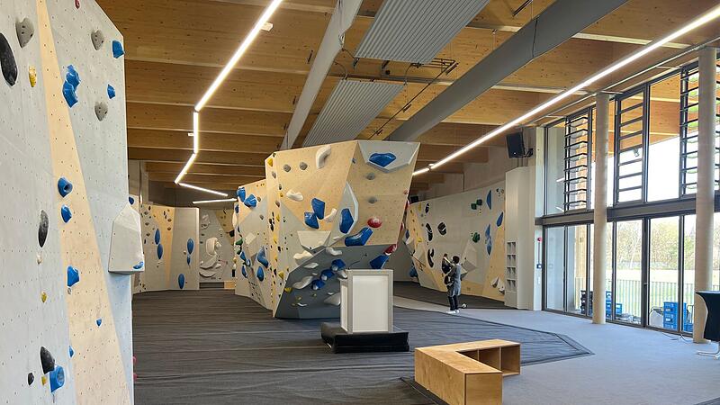 Eröffnung der neuen Boulder-Halle «Thalkirchen 3.0» Eröffnung der neuen Boulder-Halle «Thalkirchen 3.0»