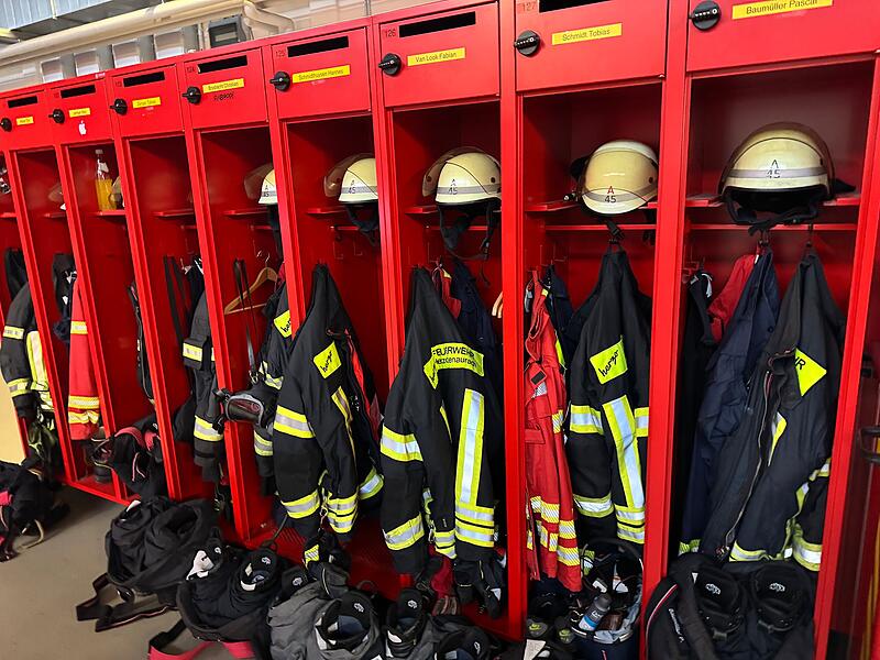 Feuerwache HerzogenaurachDie schönsten Impressionen der 24-Stunden-Übung der Feuerwehr Herzogenaurach Feuerwache Herzogenaurach